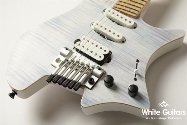 Boden J6 Tremolo Standard - Pale Blue White